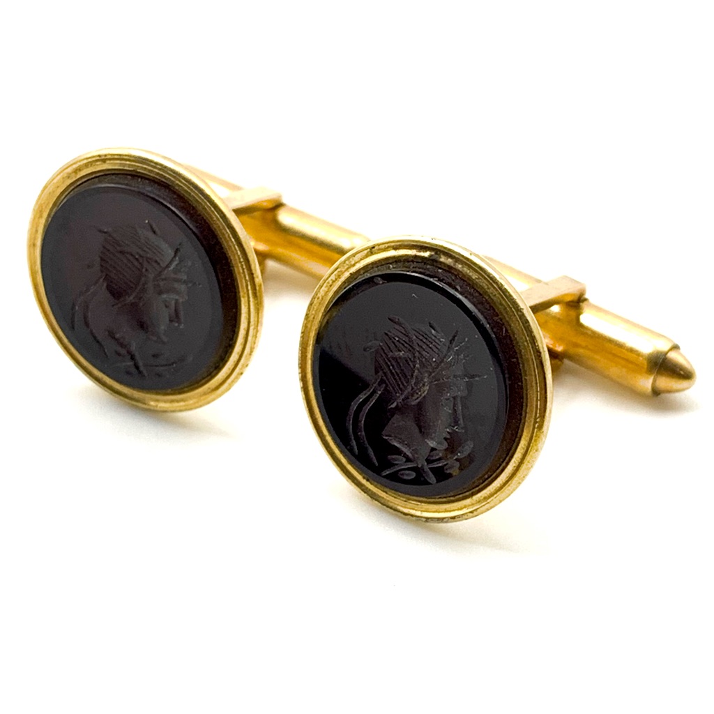 Vintage Krementz Warrior Intaglio Vintage Cufflinks Black Round Goldplated